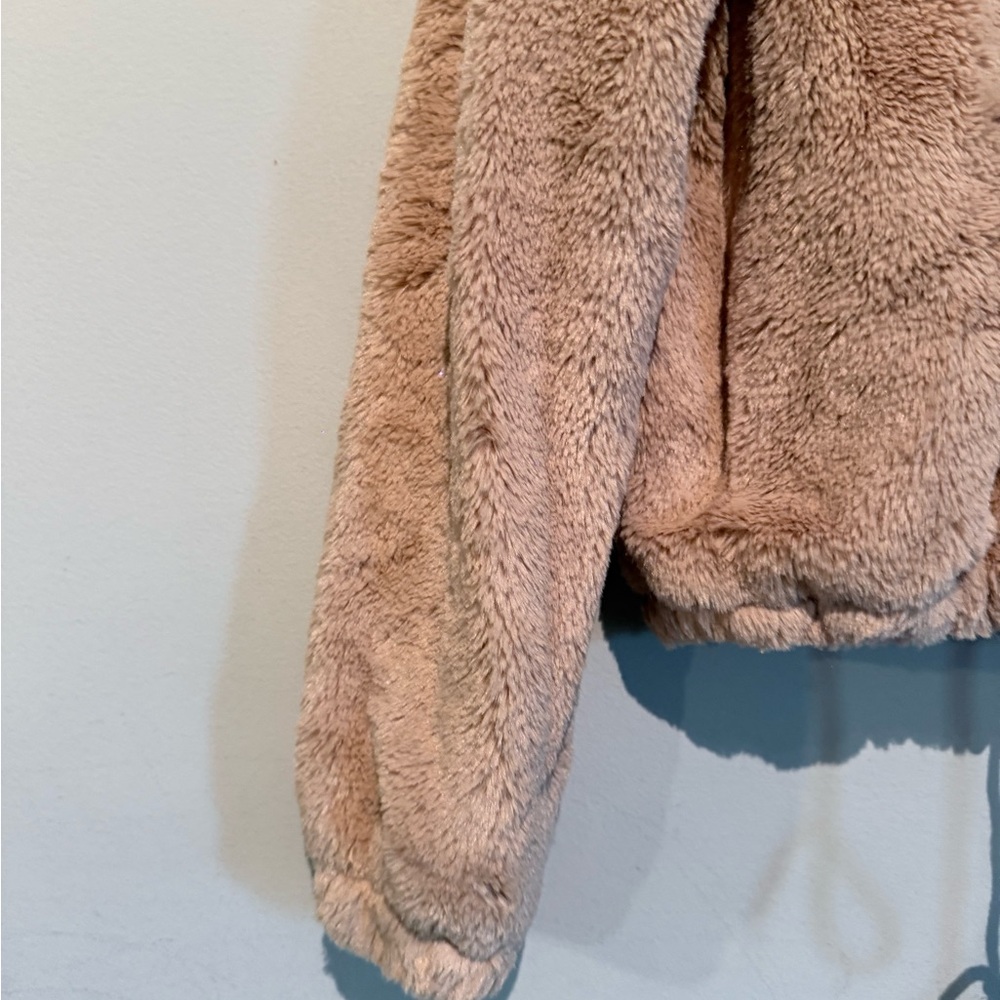 Missguided Blush Pink Faux Fur Bomber Jacket Women 4/S Soft Warm Casual Travel View 5